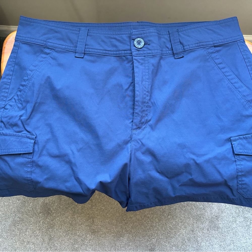Eddie Bauer Women’s Vibrant Blue Cargo Shorts